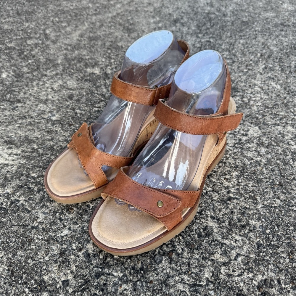 Sofft Cyndy Women's 9.5 M Cork Wedge Italian Leather Sandals Luggage Tan Comfort